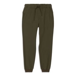 Lululemon On The Fly Mid Rise Jogger Size 8